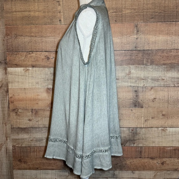 🌻 POL Mineral Wash Tunic w/ Crochet Cut Outs Ruffle Tunic Top Boho Chic - Picture 2 of 11